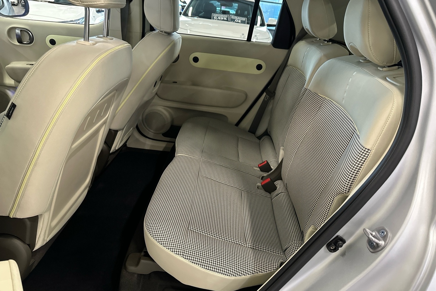 Hyundai INSTER vaihtoauto