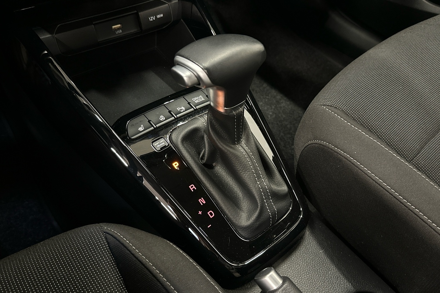Kia Rio vaihtoauto