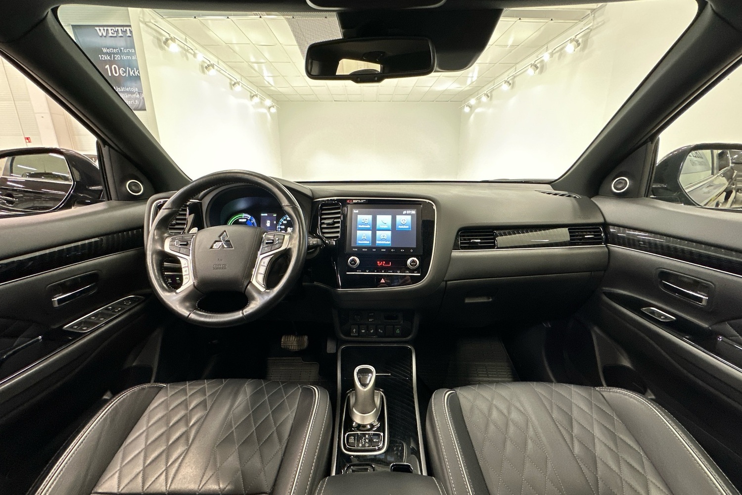 Mitsubishi Outlander PHEV vaihtoauto