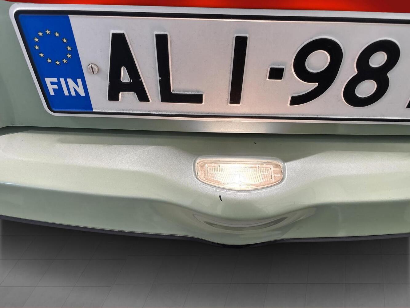 Nissan Micra vaihtoauto