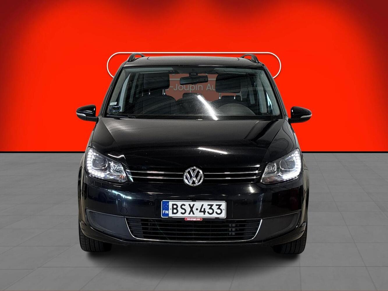 Volkswagen Touran vaihtoauto