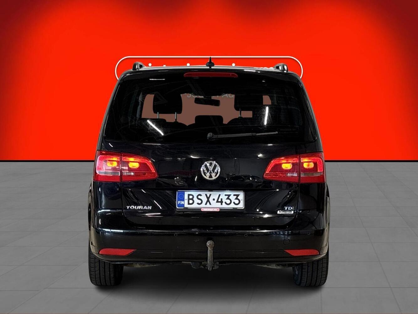 Volkswagen Touran vaihtoauto