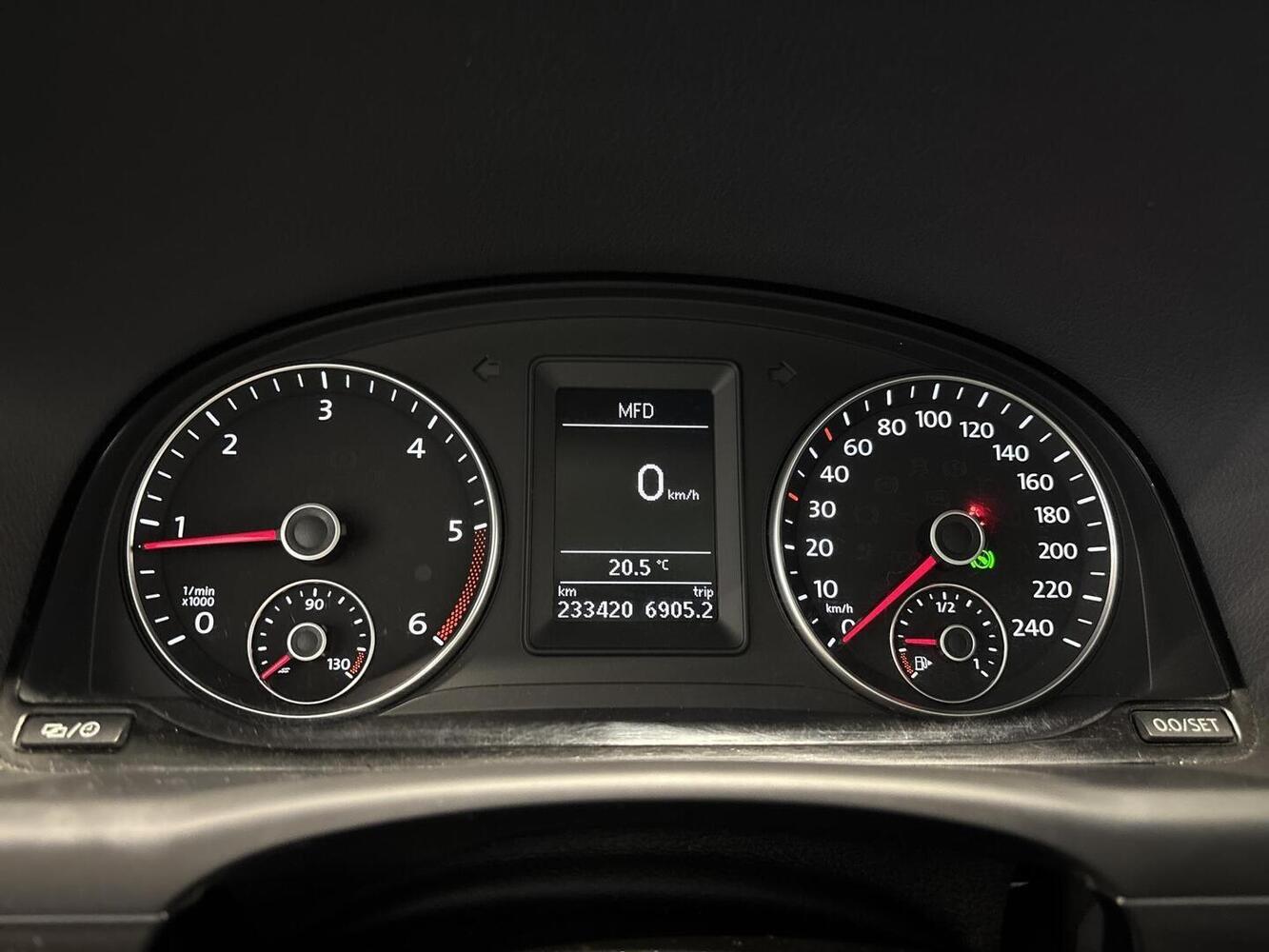 Volkswagen Touran vaihtoauto