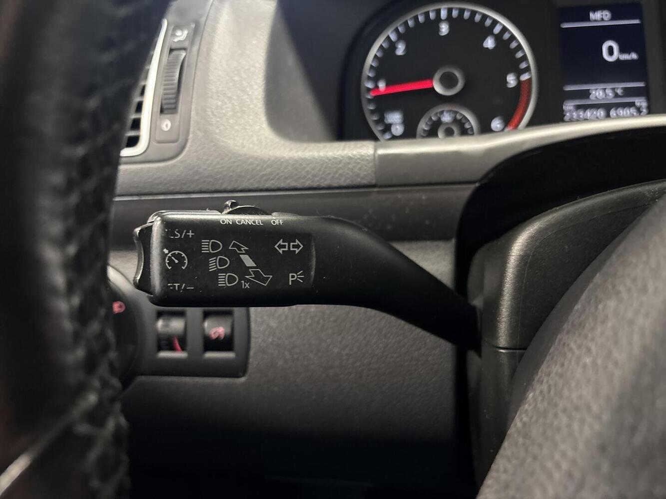 Volkswagen Touran vaihtoauto