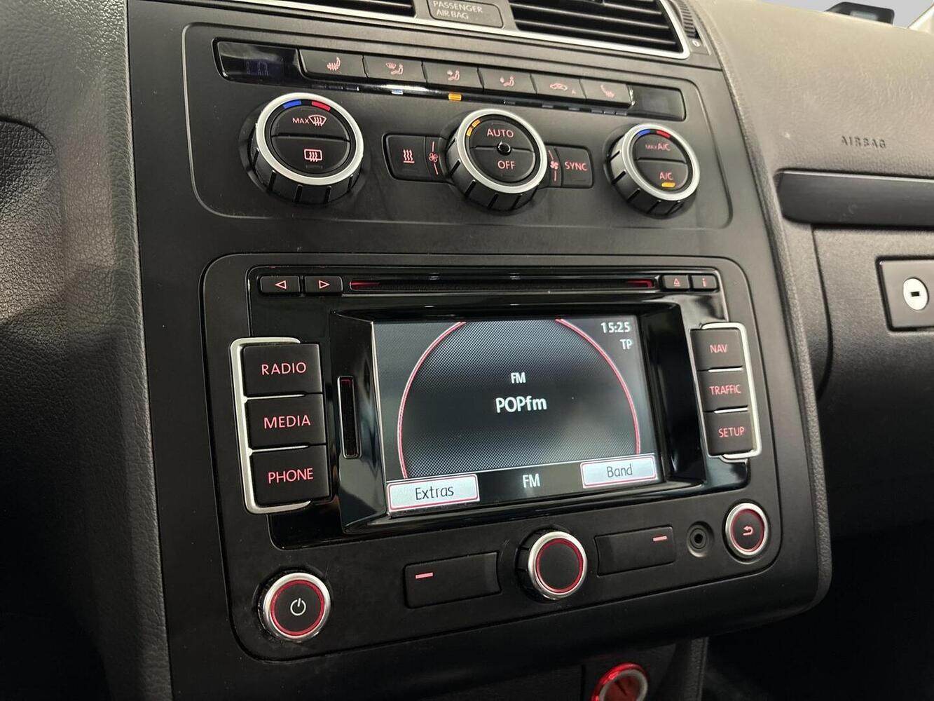Volkswagen Touran vaihtoauto