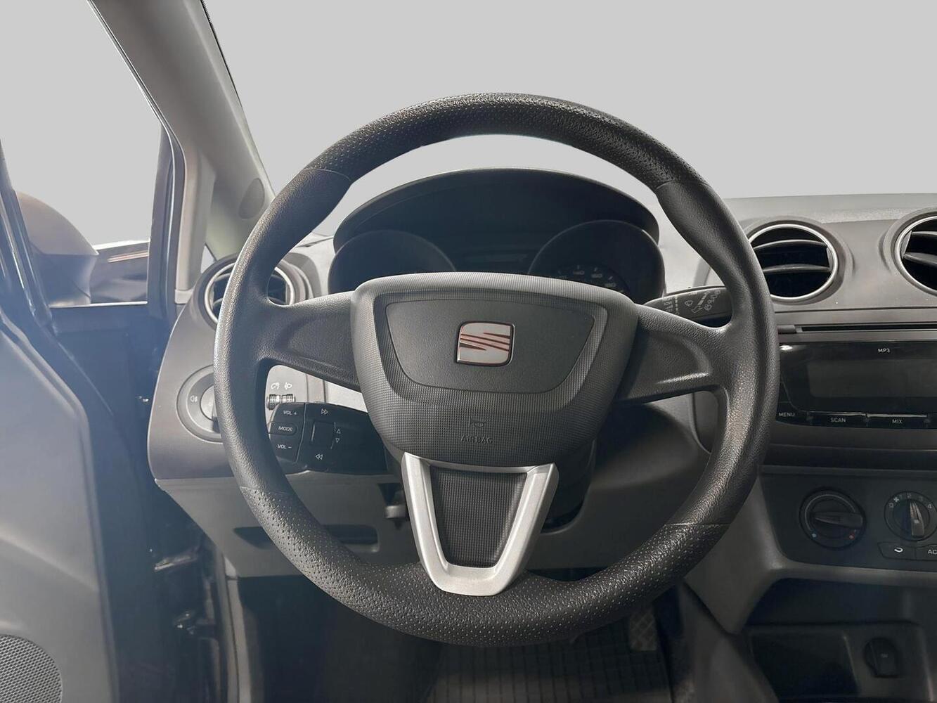 SEAT Ibiza SC vaihtoauto