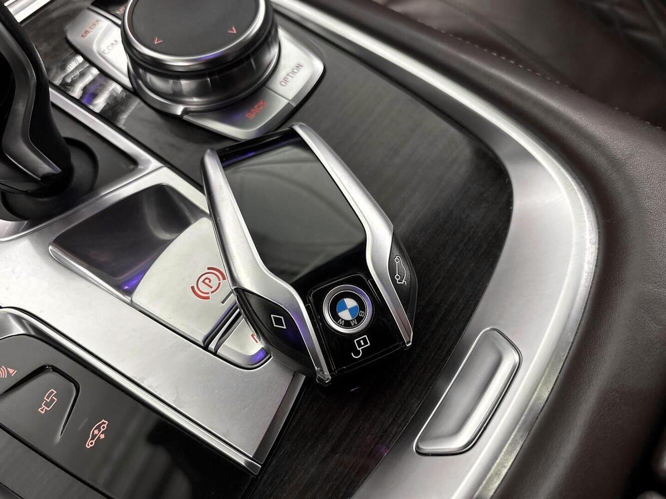 BMW 730 vaihtoauto
