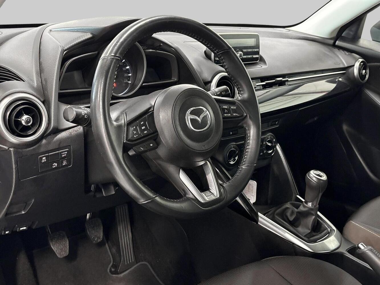 Mazda 2 vaihtoauto