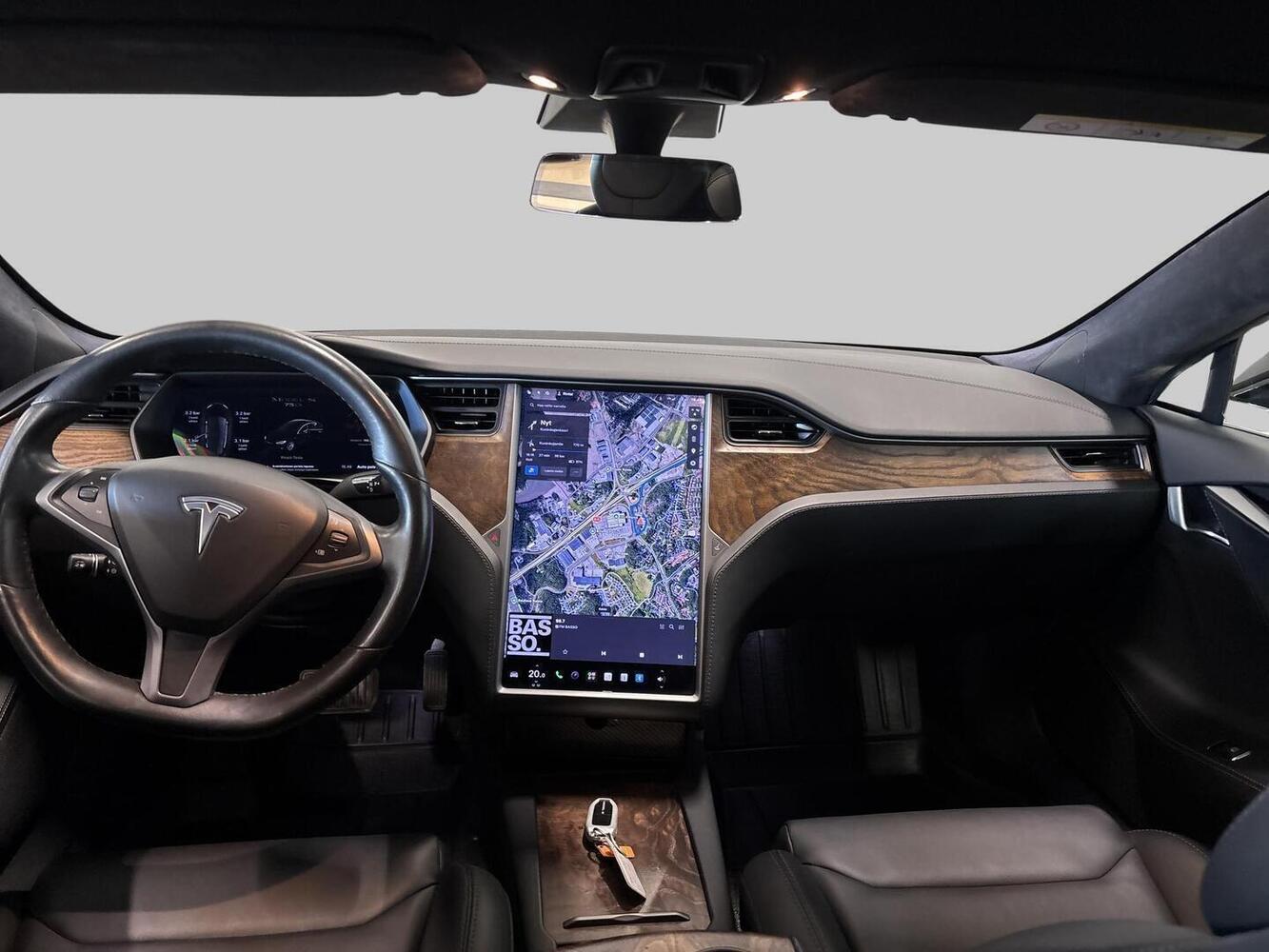 Tesla Model S vaihtoauto