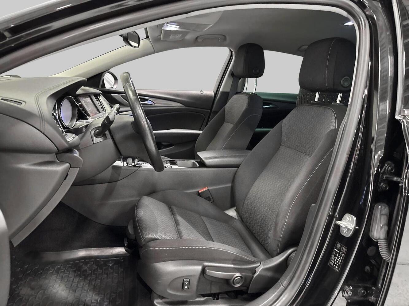 Opel Insignia vaihtoauto