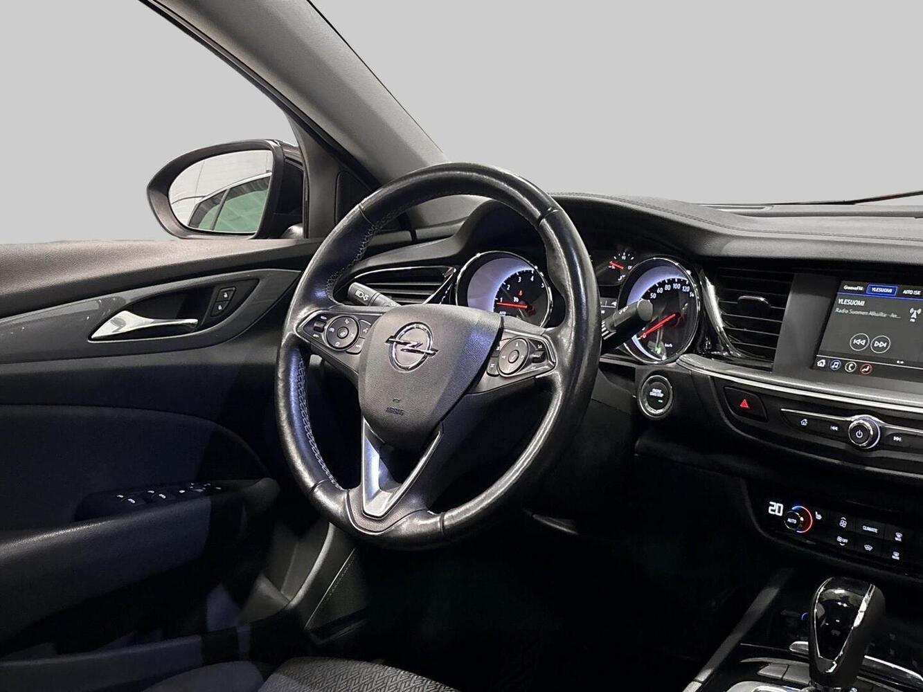 Opel Insignia vaihtoauto