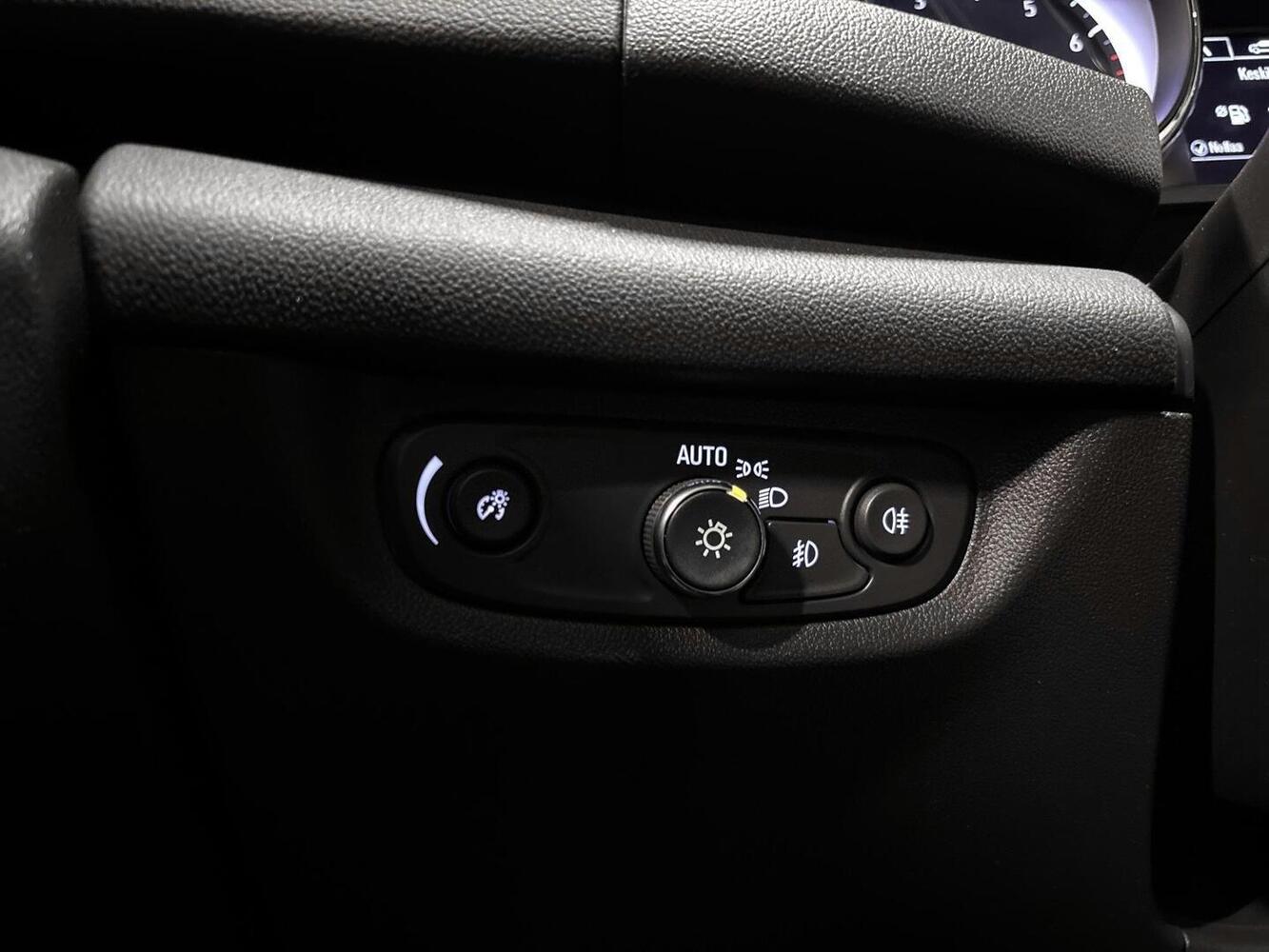 Opel Insignia vaihtoauto
