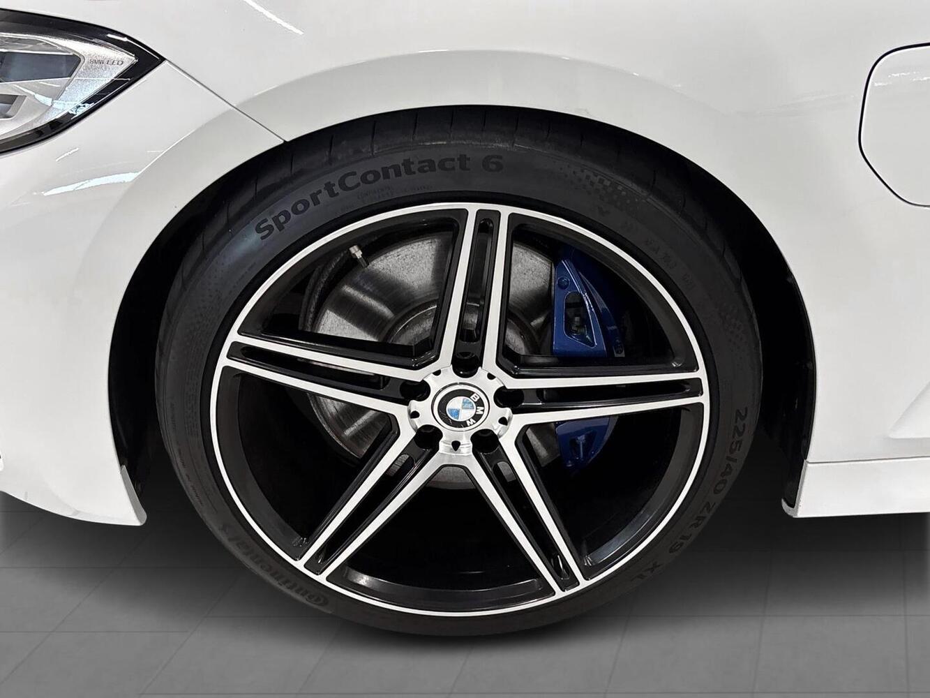 BMW 330 vaihtoauto