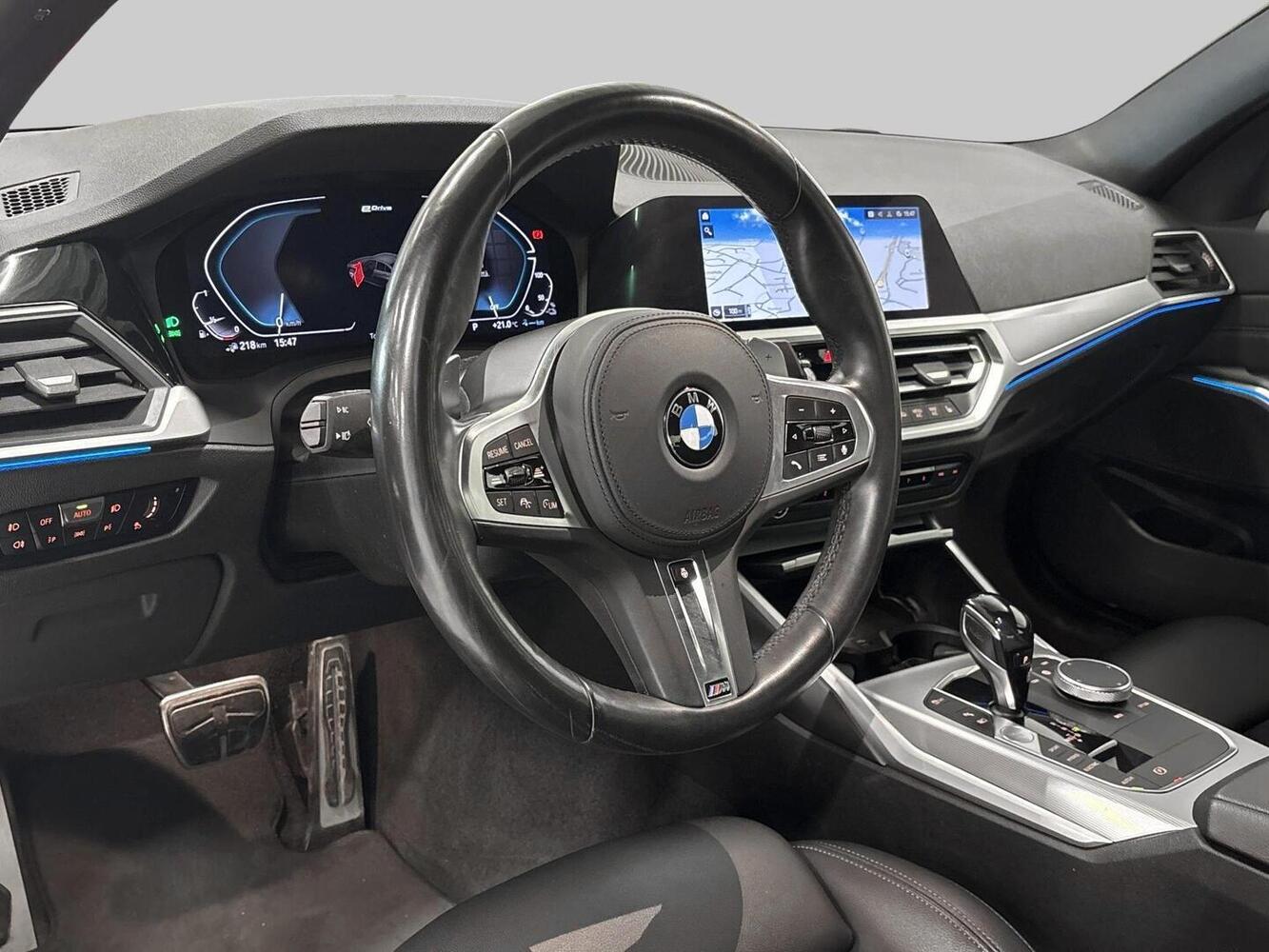 BMW 330 vaihtoauto