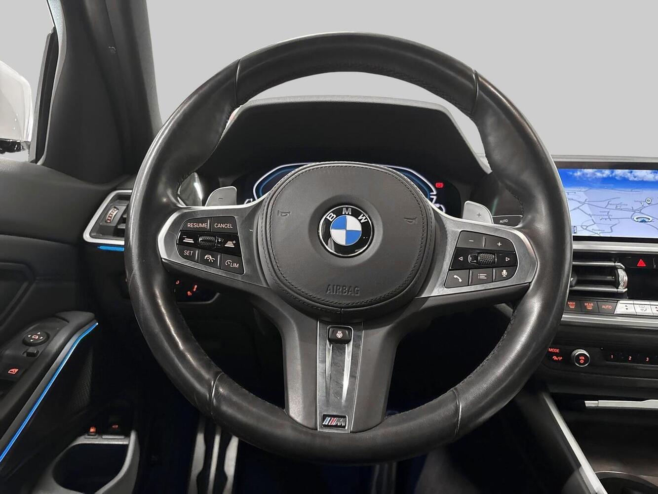 BMW 330 vaihtoauto