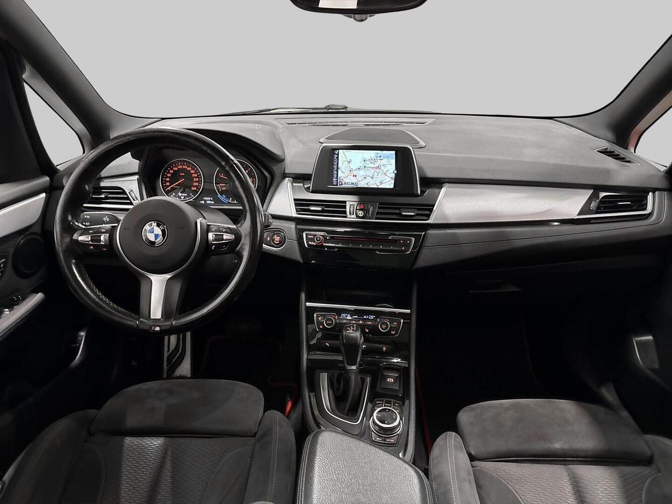 BMW 220 vaihtoauto