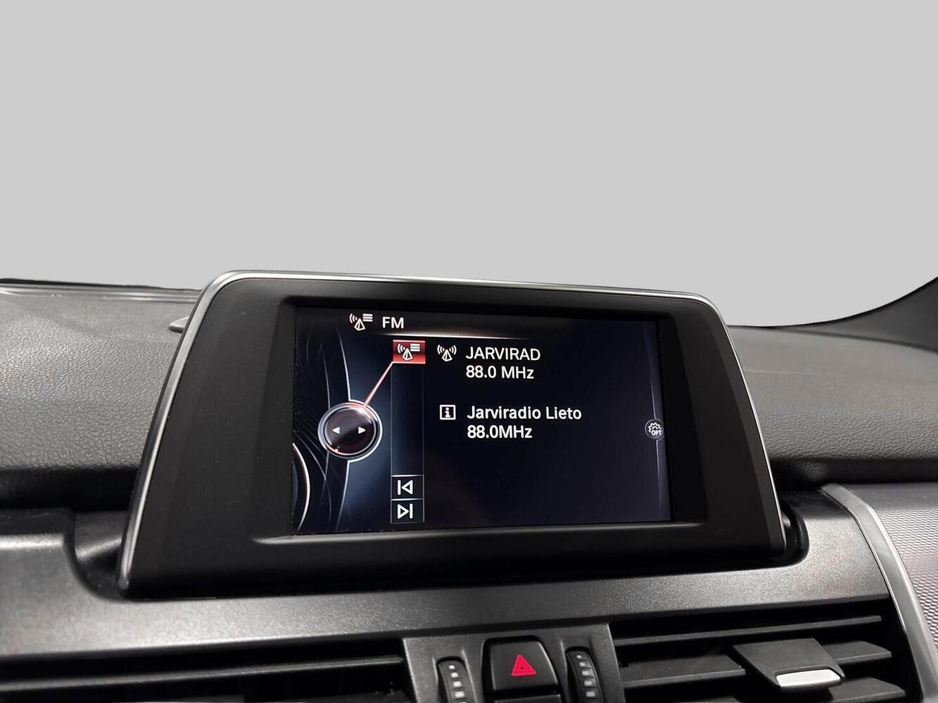 BMW 220 vaihtoauto