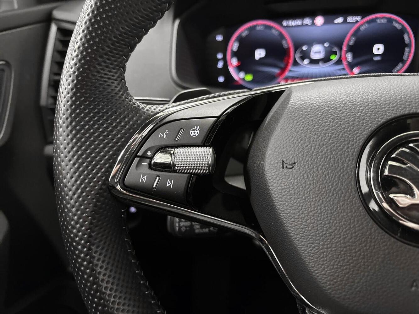 Skoda Karoq vaihtoauto
