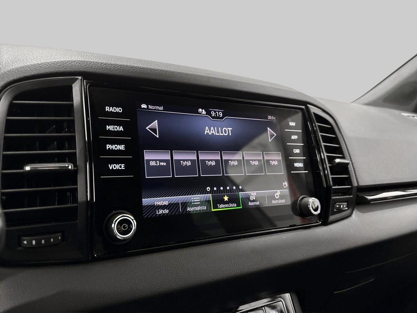 Skoda Karoq vaihtoauto
