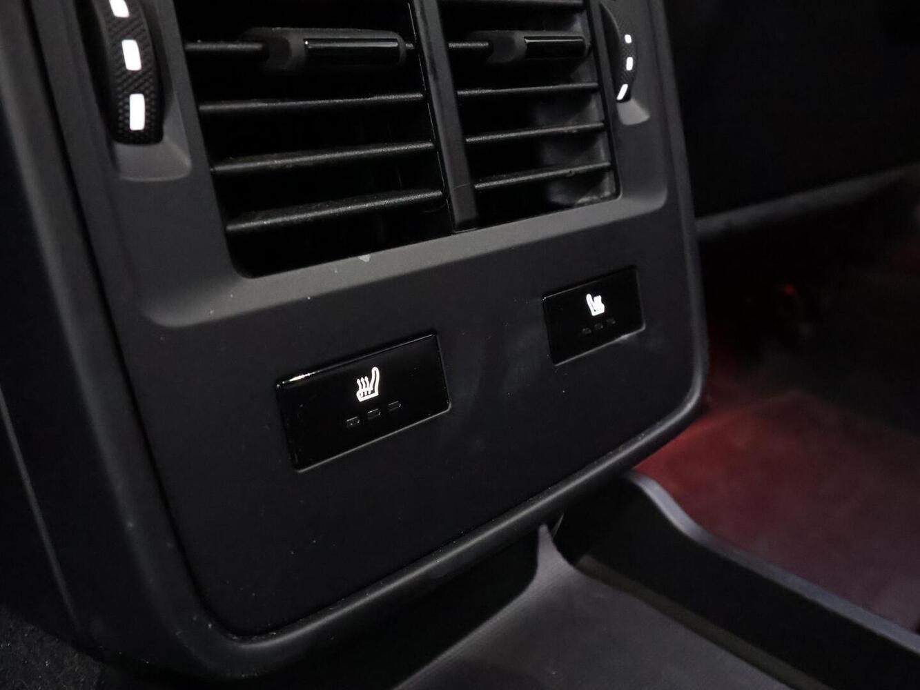 Porsche Taycan vaihtoauto