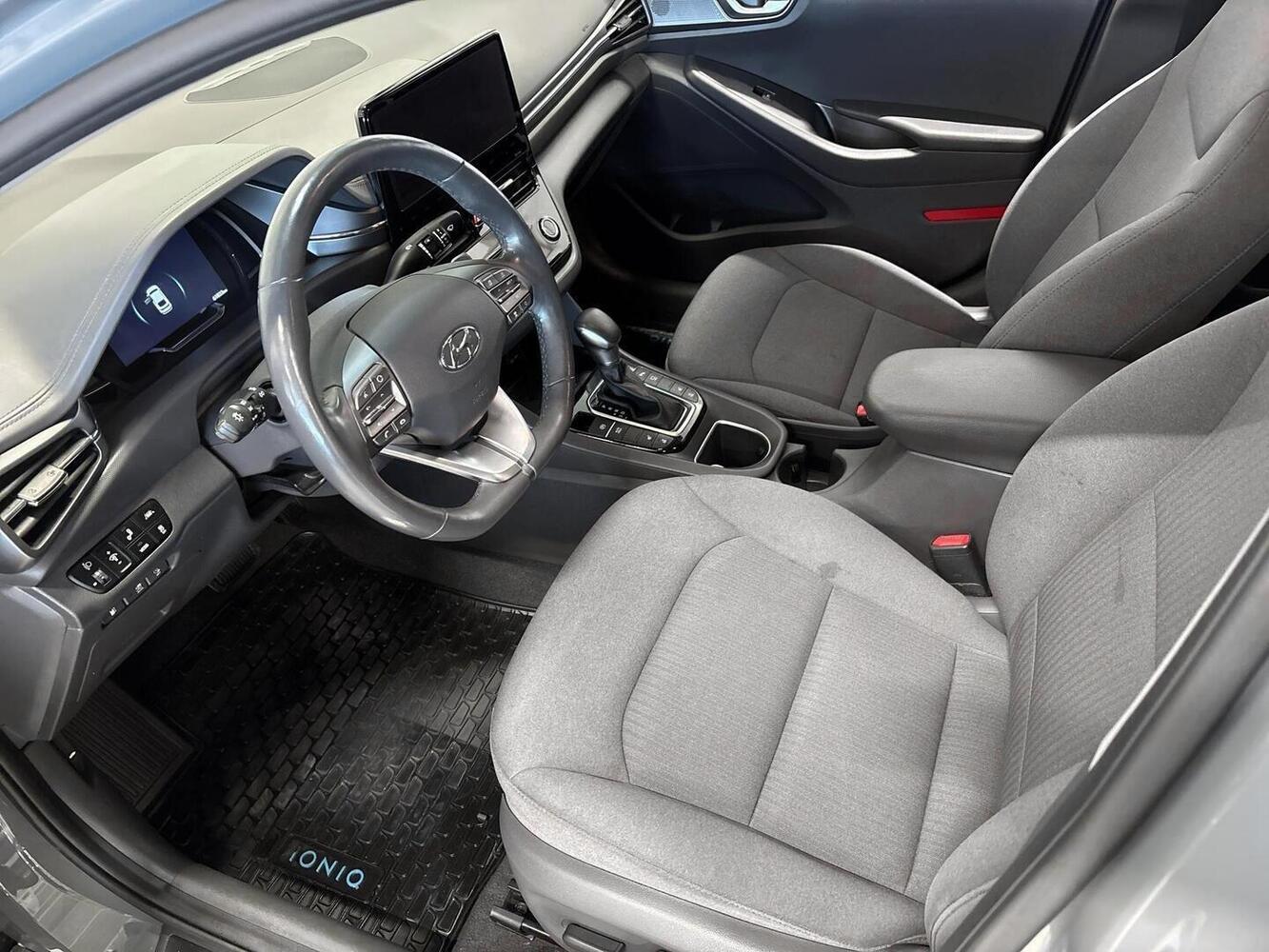 Hyundai IONIQ plug-in vaihtoauto