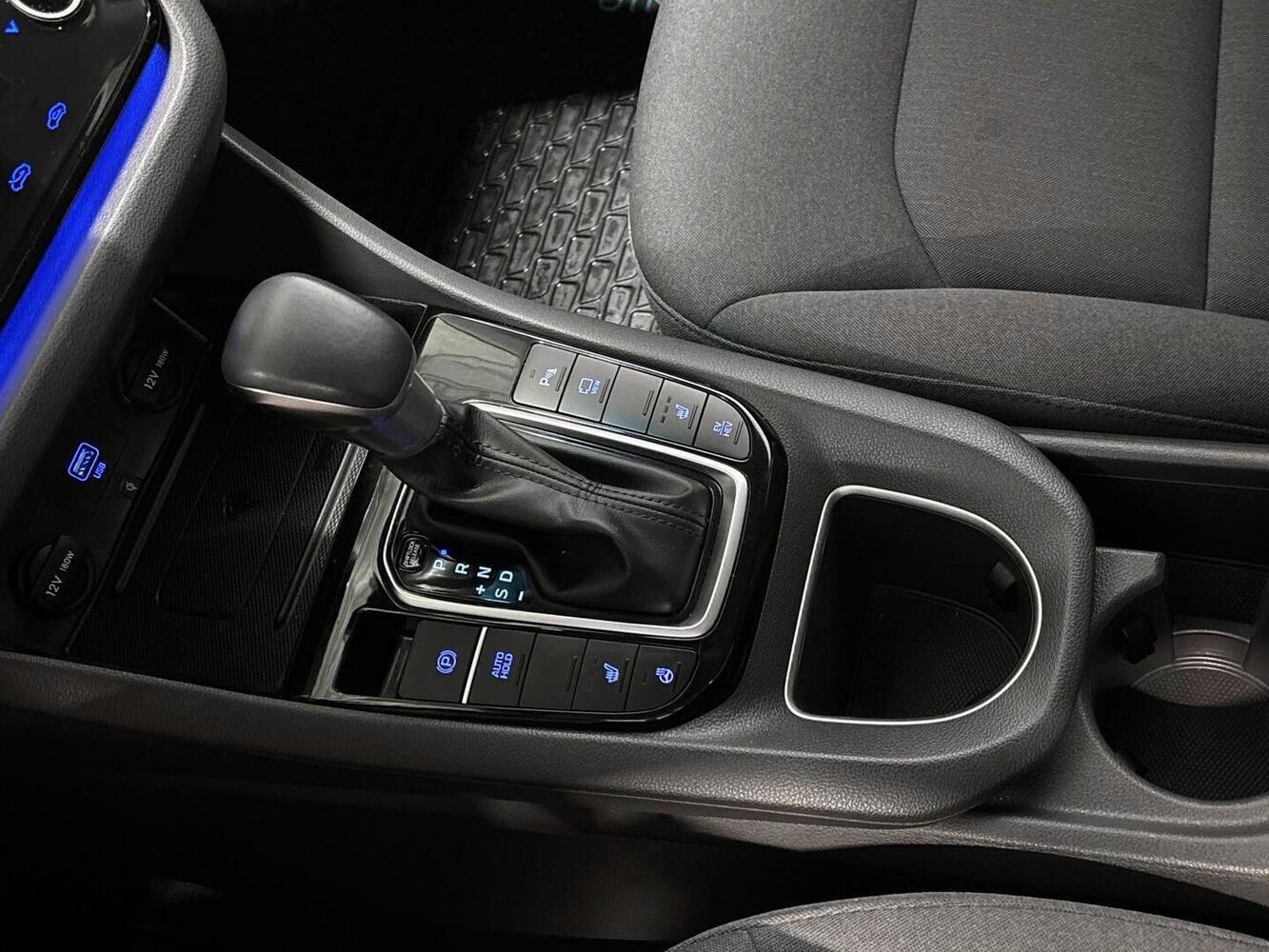 Hyundai IONIQ plug-in vaihtoauto