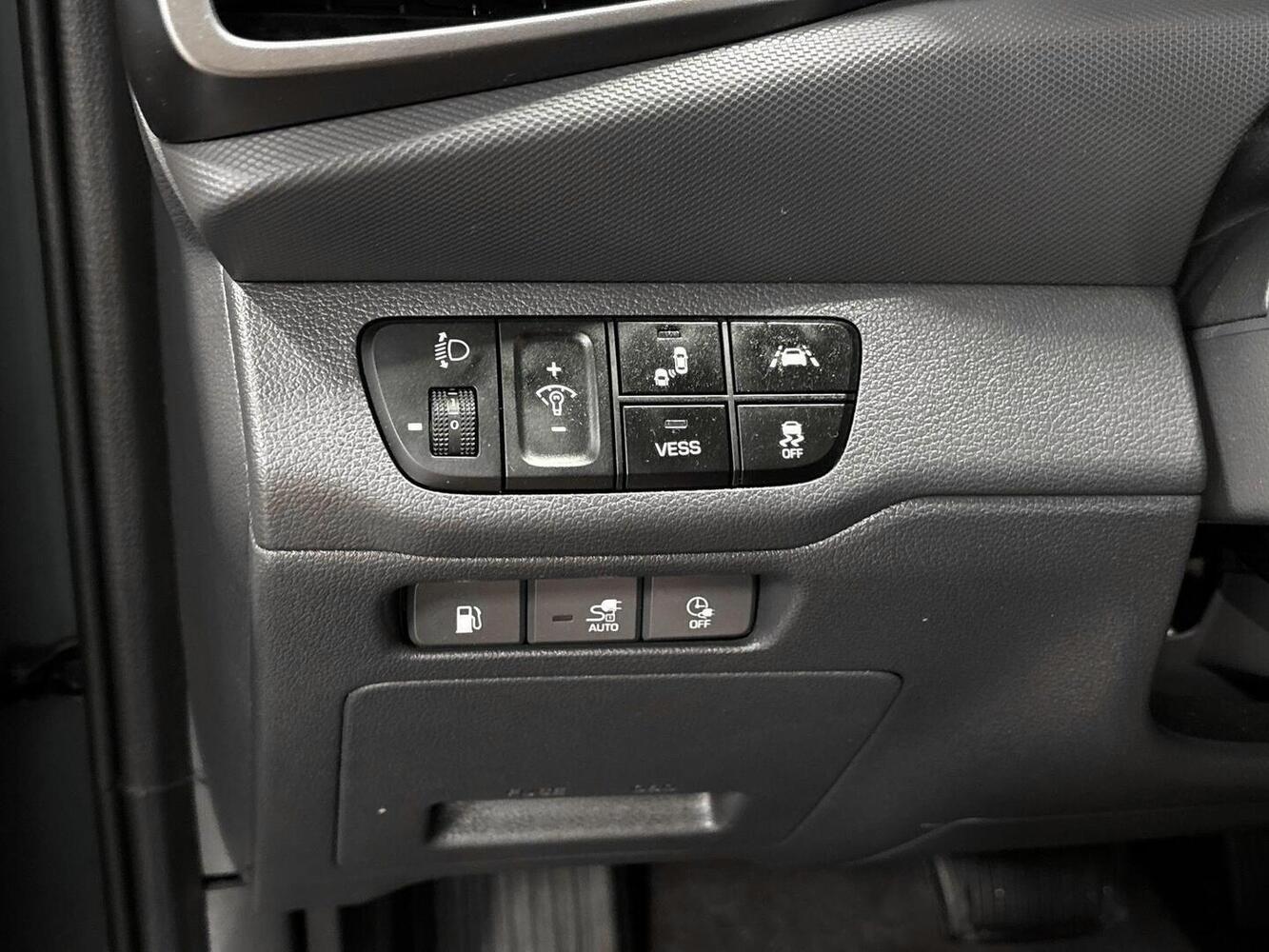 Hyundai IONIQ plug-in vaihtoauto