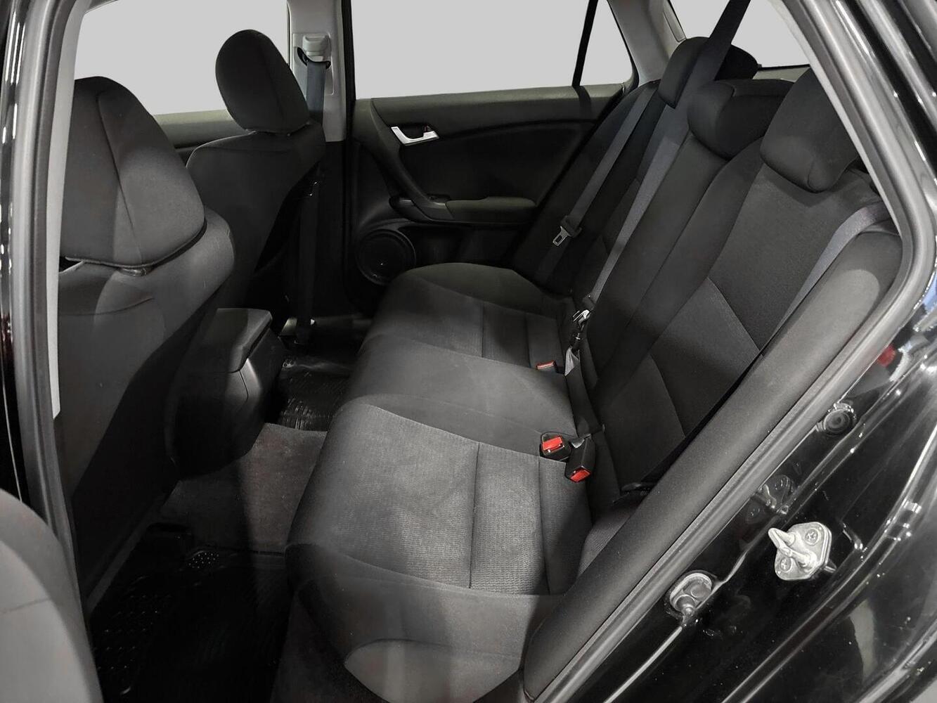 Honda Accord vaihtoauto