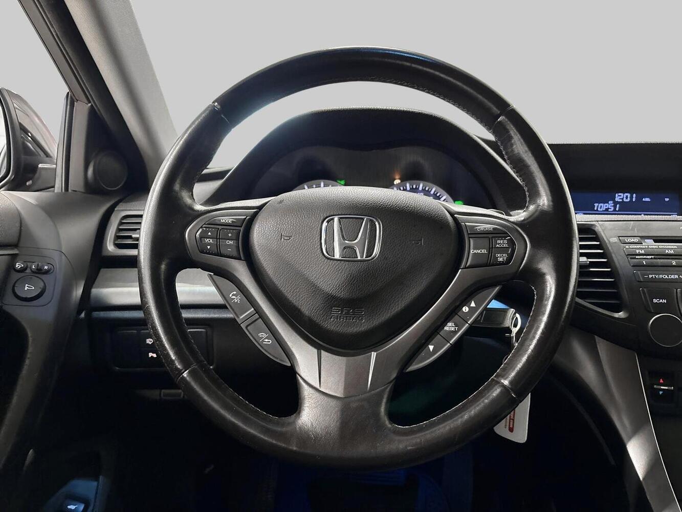 Honda Accord vaihtoauto