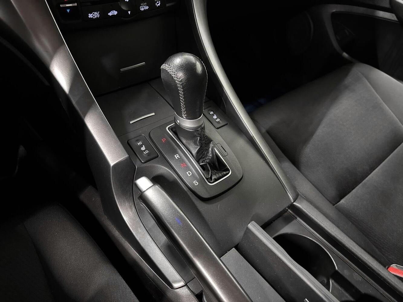 Honda Accord vaihtoauto