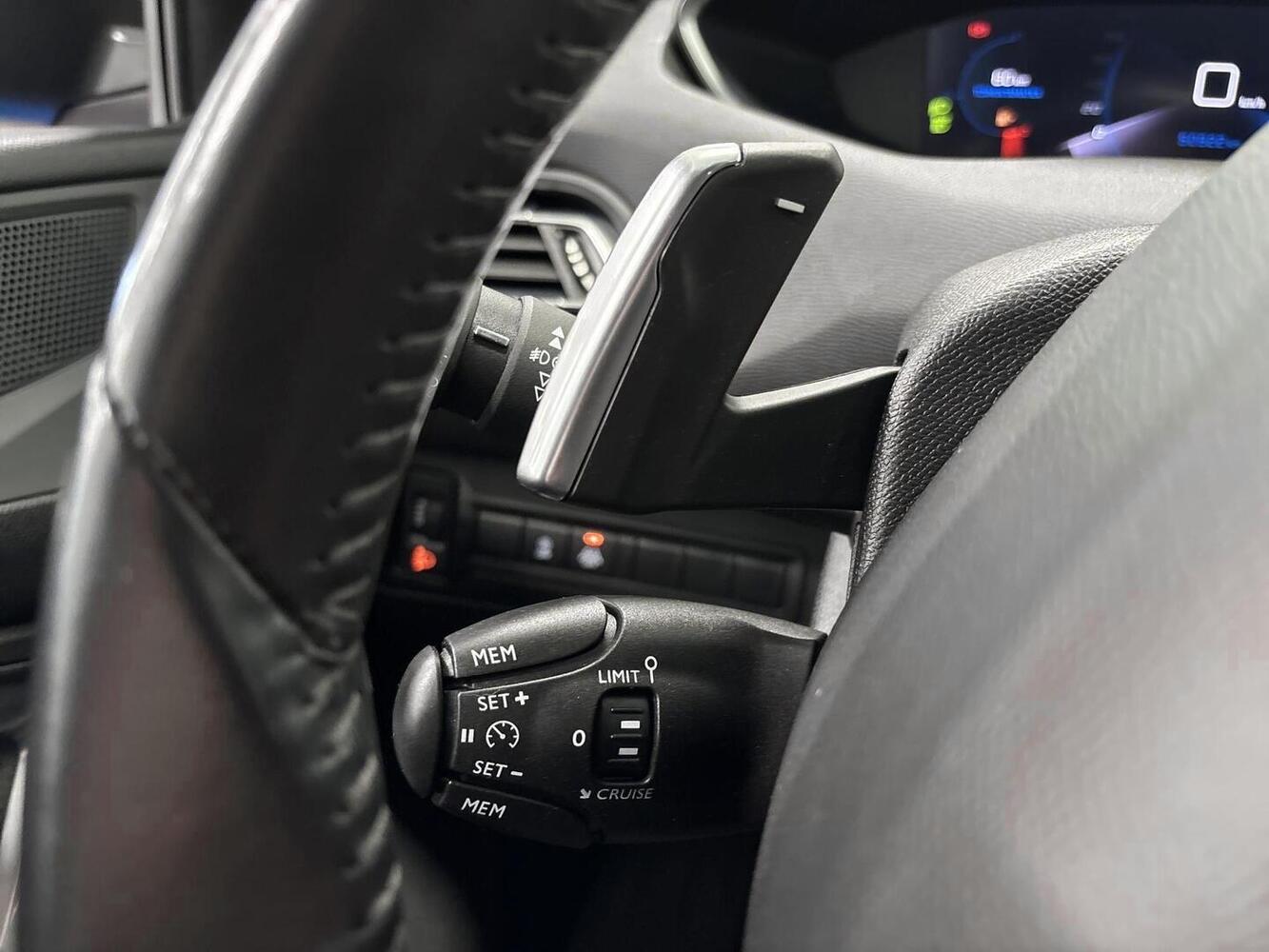 Peugeot 308 vaihtoauto