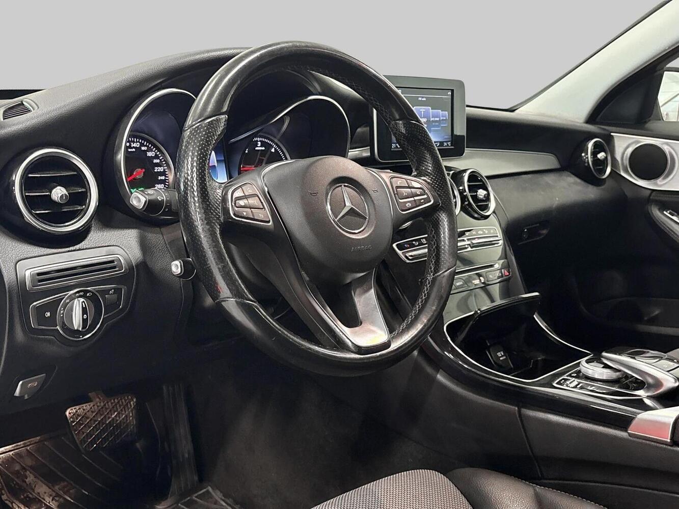 Mercedes-Benz C vaihtoauto