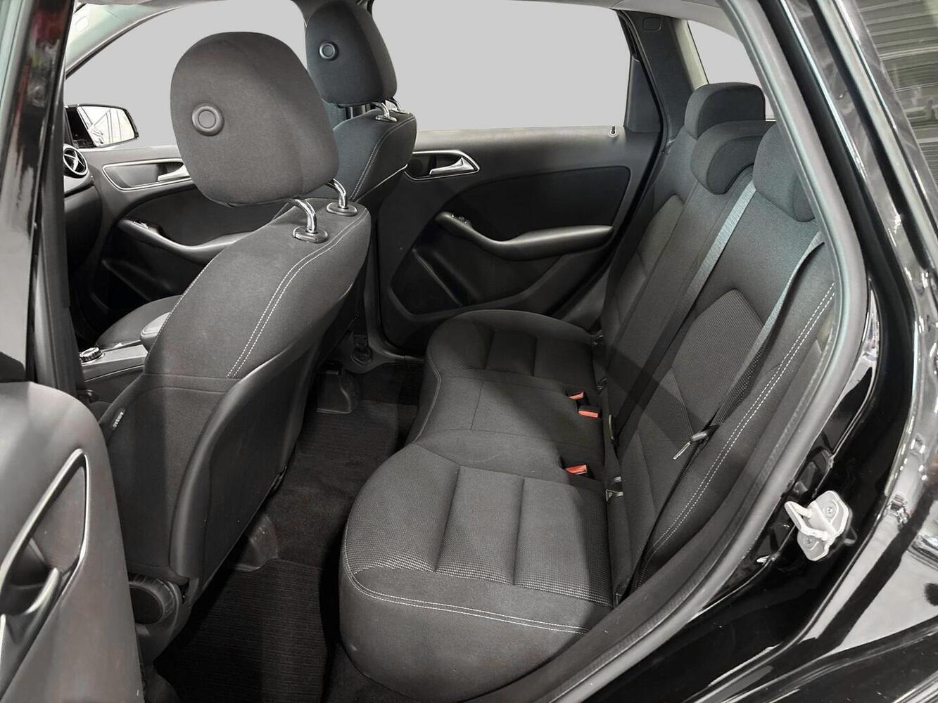 Mercedes-Benz B vaihtoauto