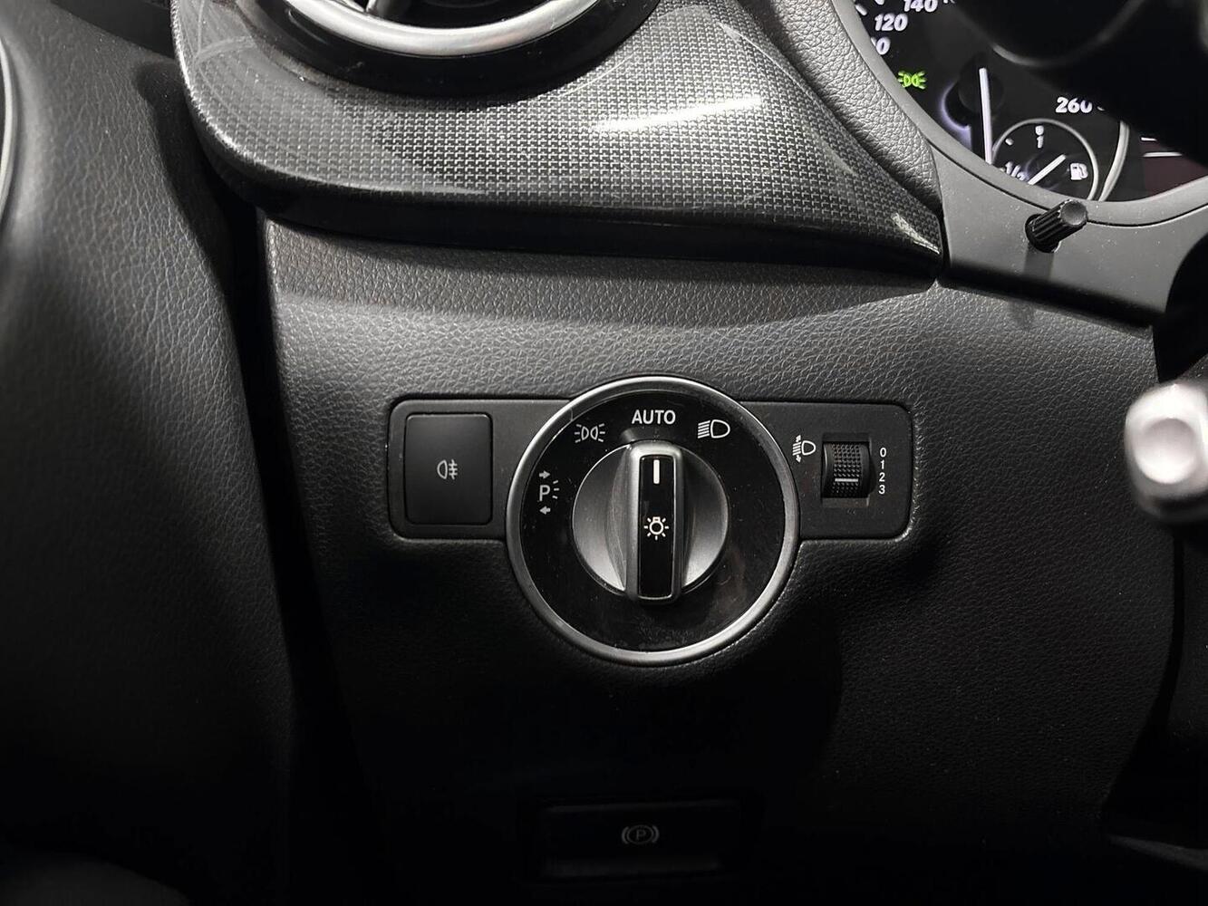 Mercedes-Benz B vaihtoauto