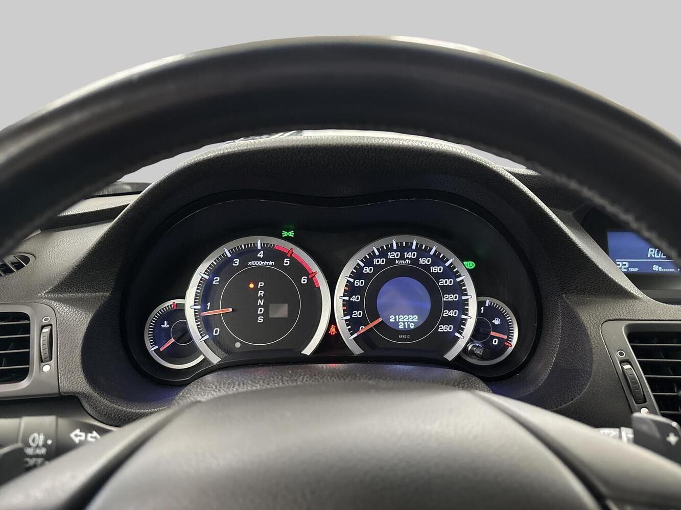 Honda Accord vaihtoauto