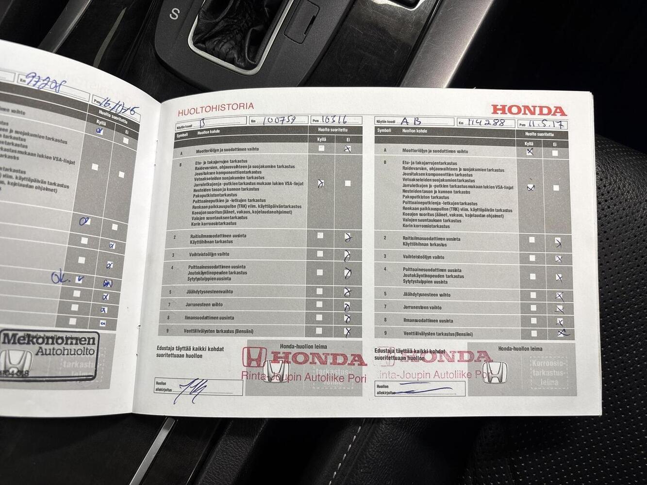 Honda Accord vaihtoauto