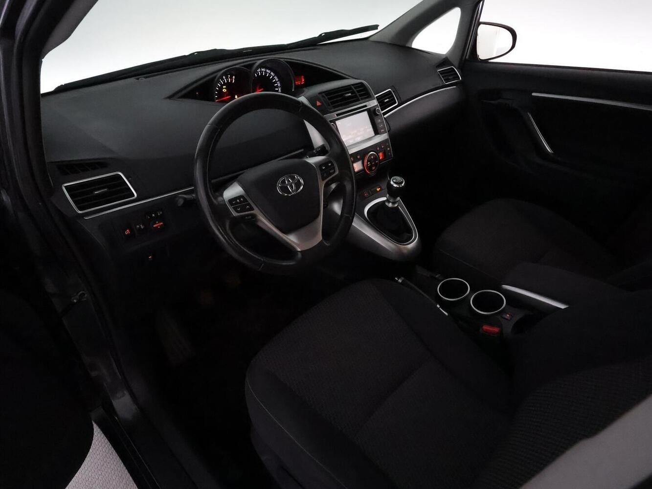Toyota Verso vaihtoauto