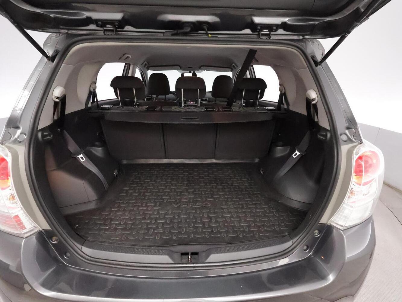 Toyota Verso vaihtoauto