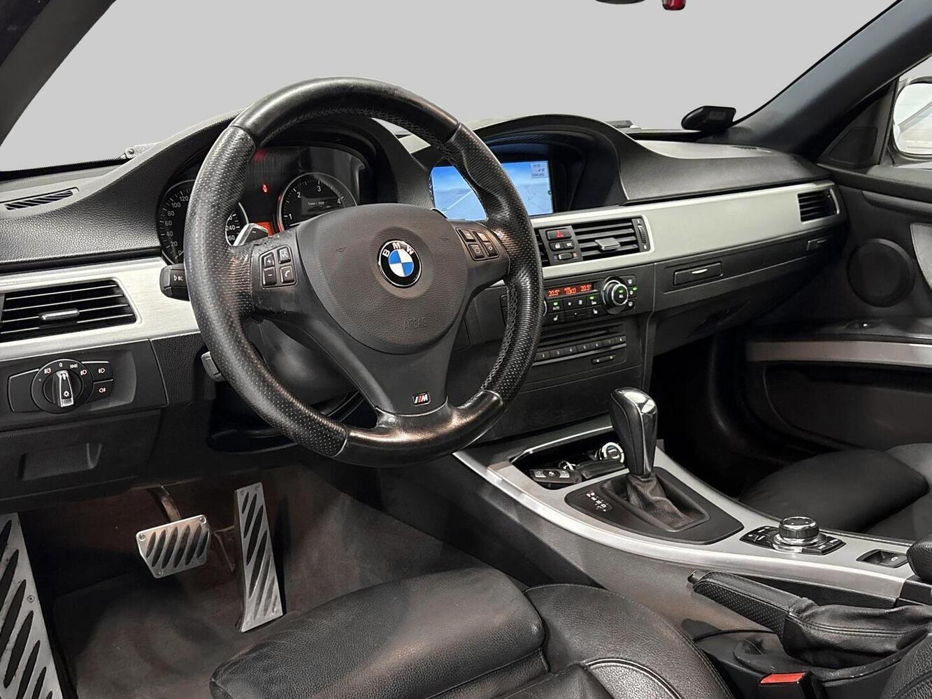 BMW 330 vaihtoauto