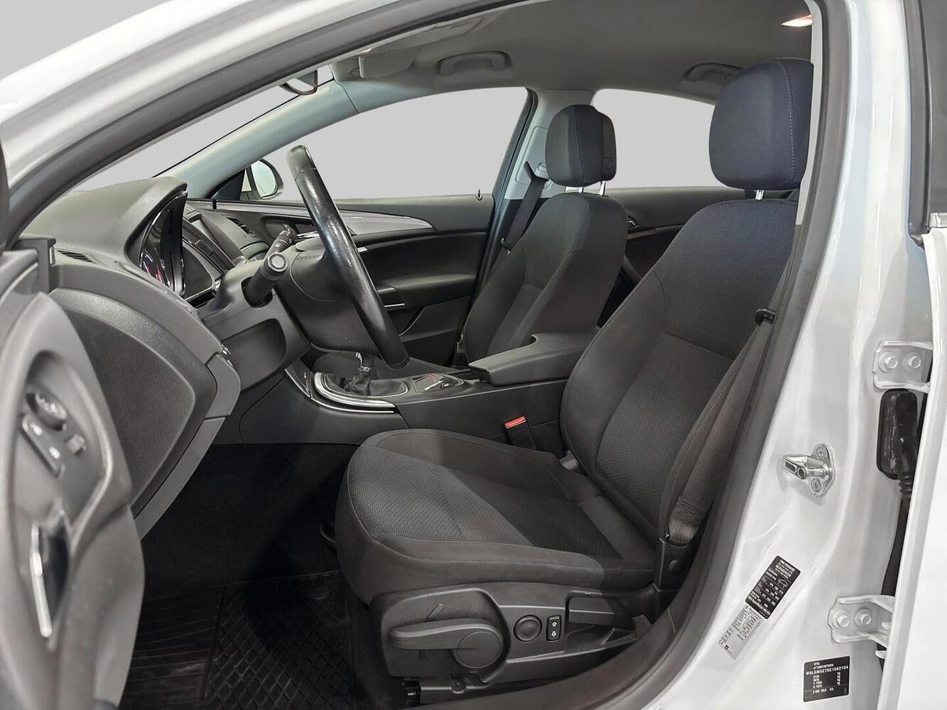 Opel Insignia vaihtoauto