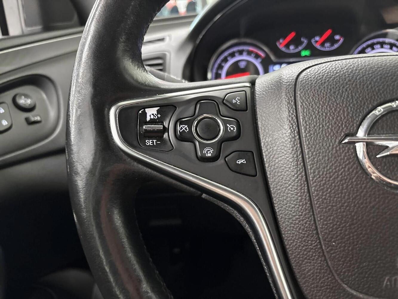 Opel Insignia vaihtoauto