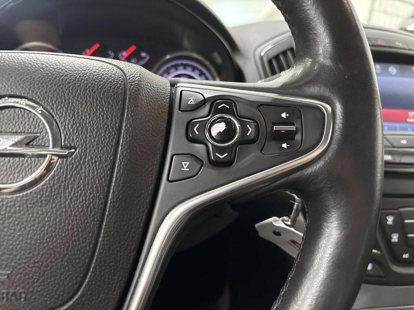 Opel Insignia vaihtoauto