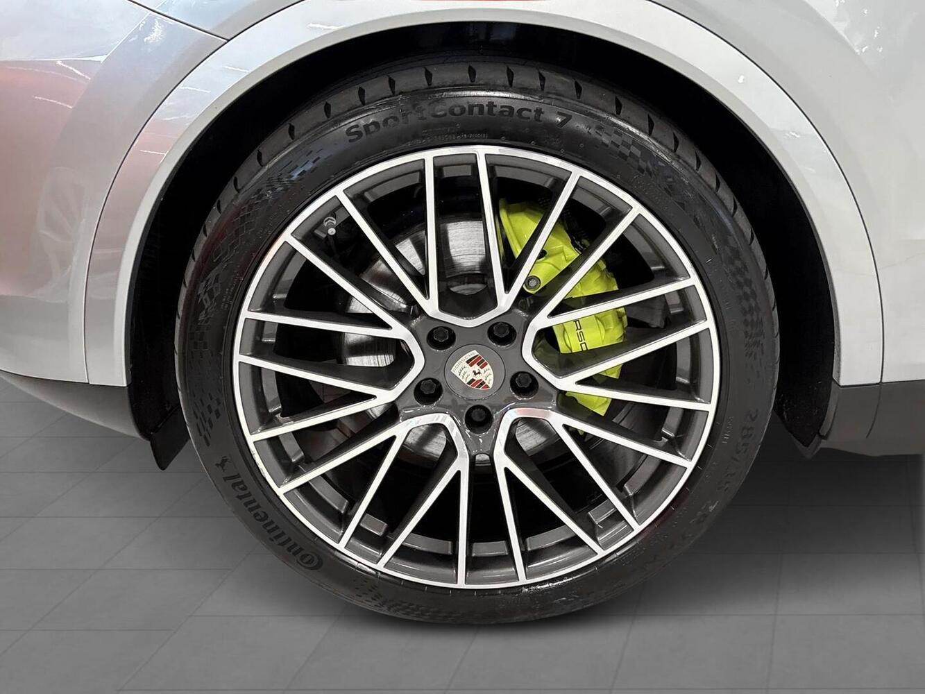 Porsche Cayenne vaihtoauto
