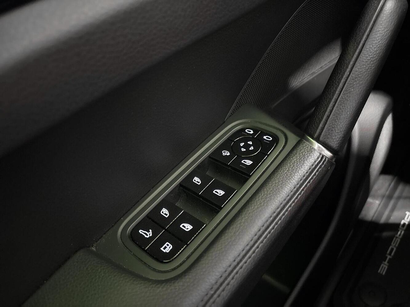 Porsche Cayenne vaihtoauto