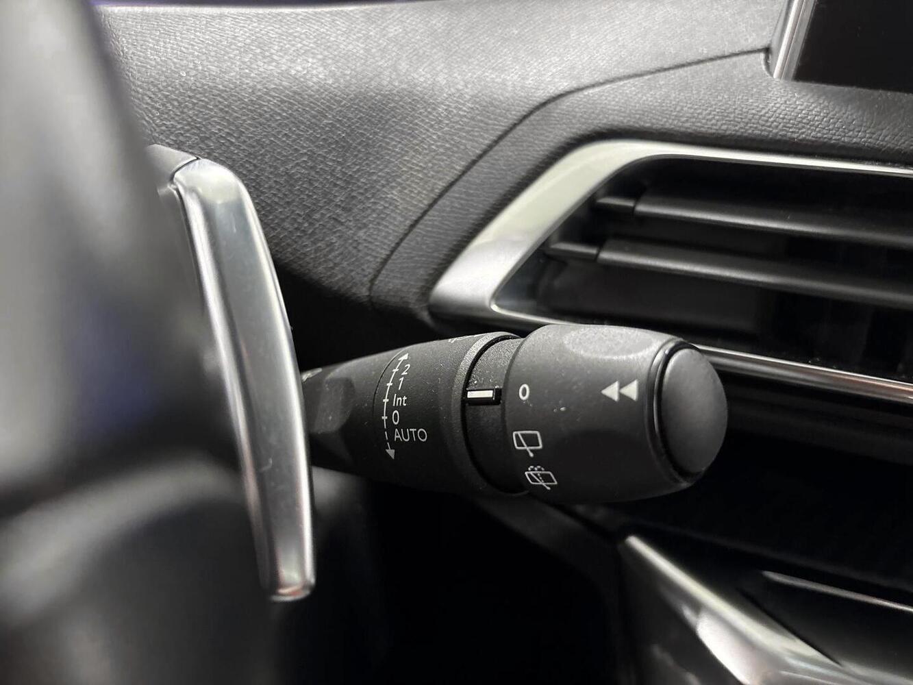Peugeot 5008 vaihtoauto
