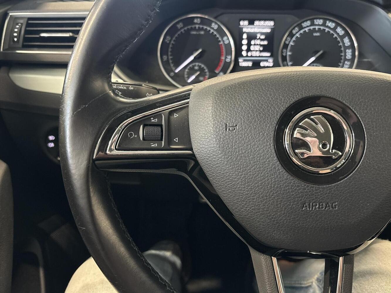 Skoda Superb vaihtoauto