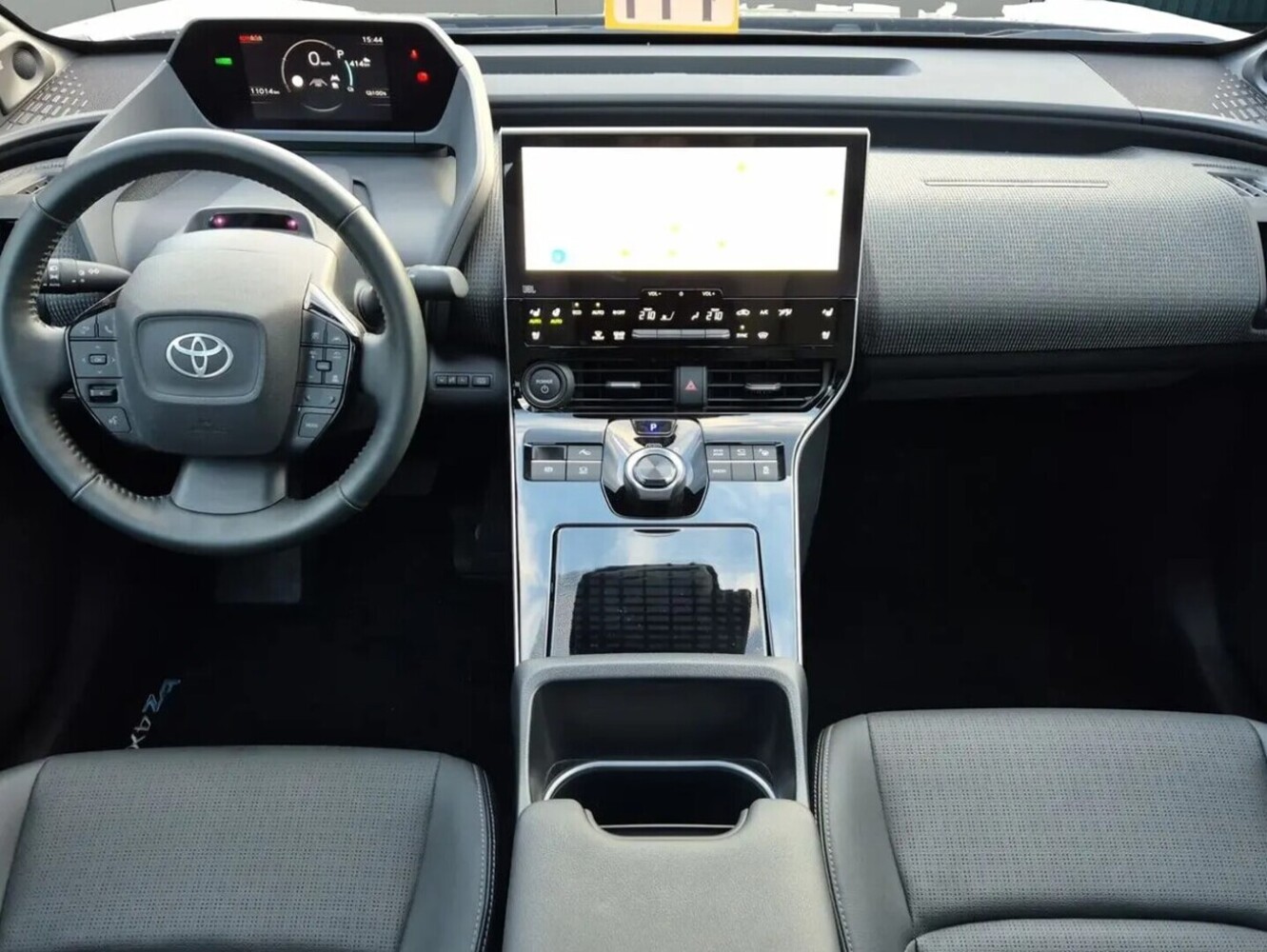 Toyota bZ4X vaihtoauto
