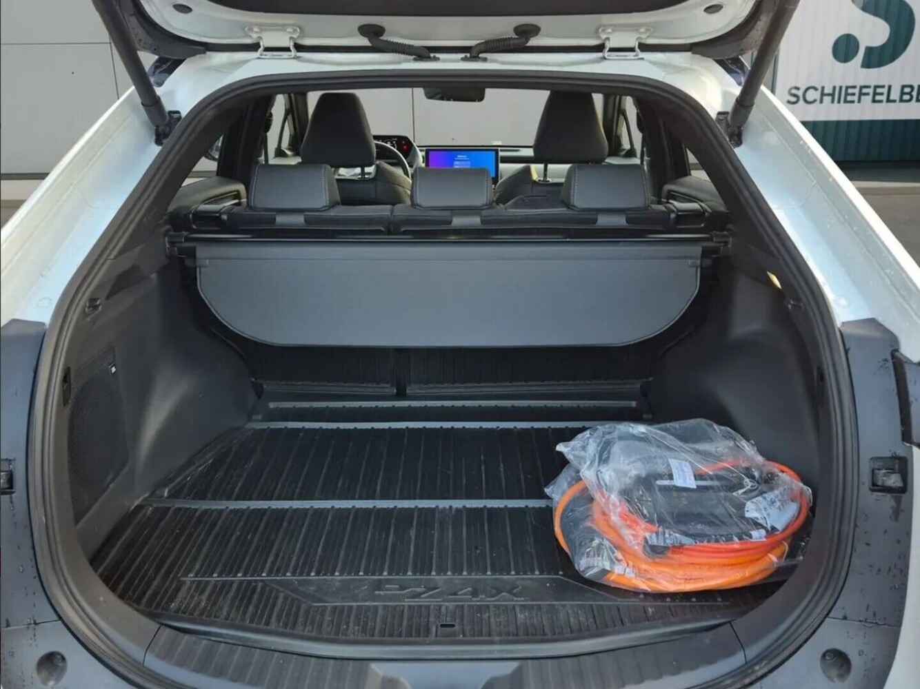 Toyota bZ4X vaihtoauto