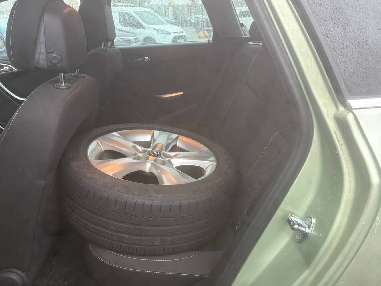 Opel Astra vaihtoauto