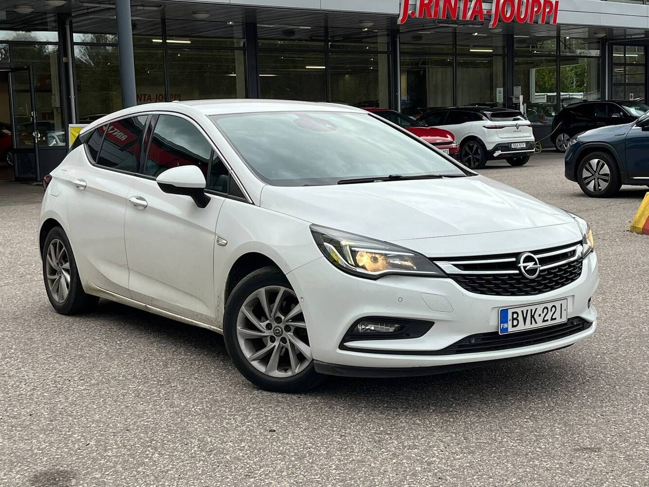 Opel Astra vaihtoauto